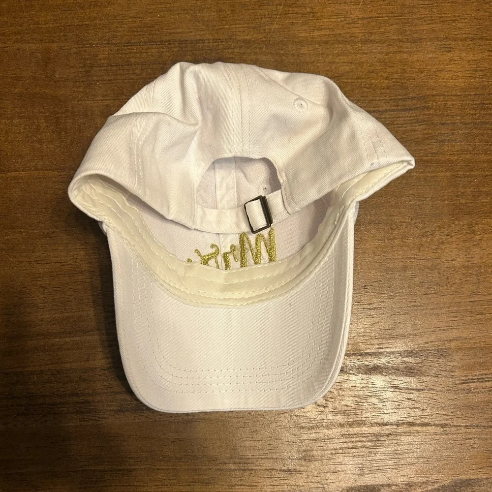 Mrs. White Wedding Bridal Bachelorette Baseball Cap Hat NWOT - Picture 4 of 6